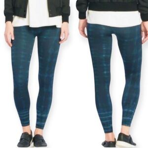 Spanx Look At Me Now Seamless Crop Tight Tie Dye Blue Green Small